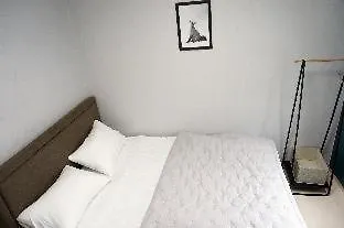 招待所 機場民宿