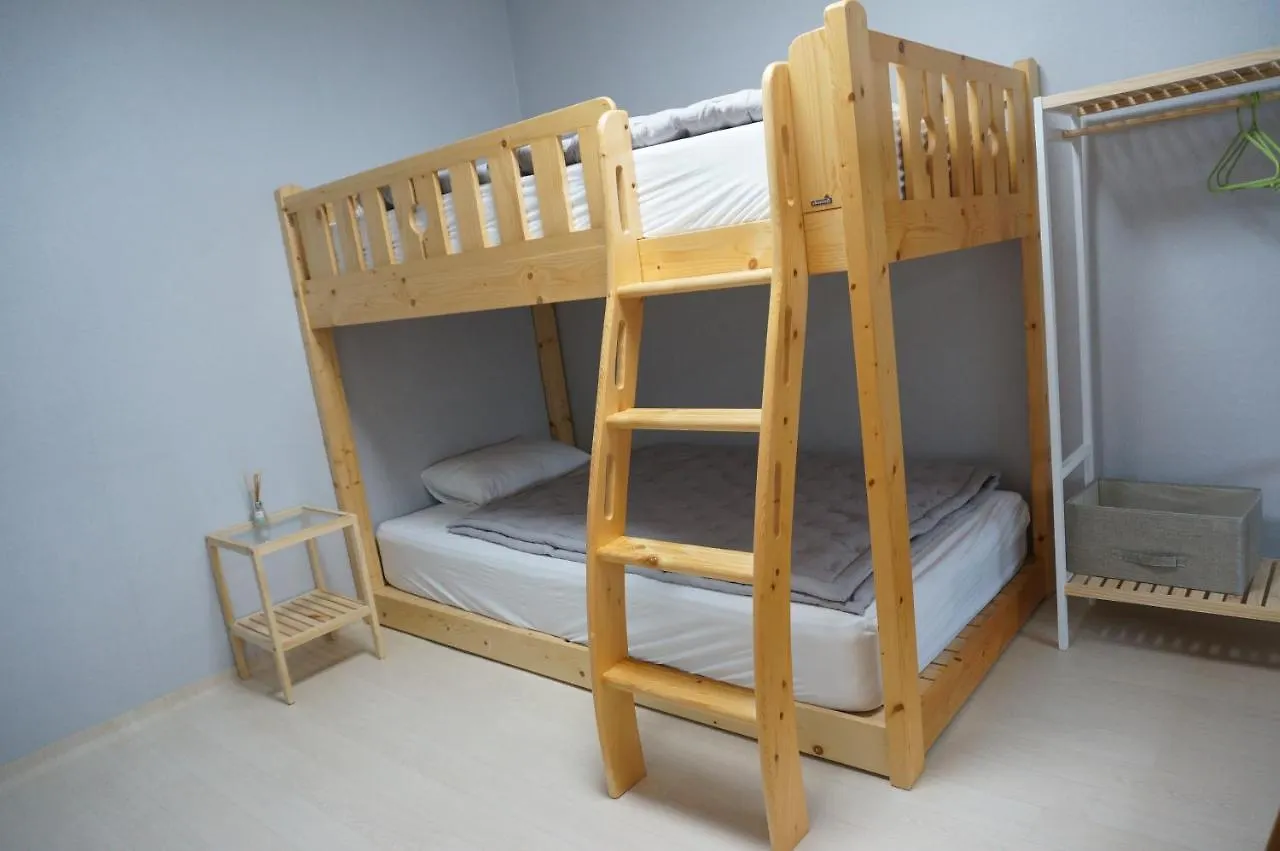 ** Guest house Airport Guesthouse Busan South Korea