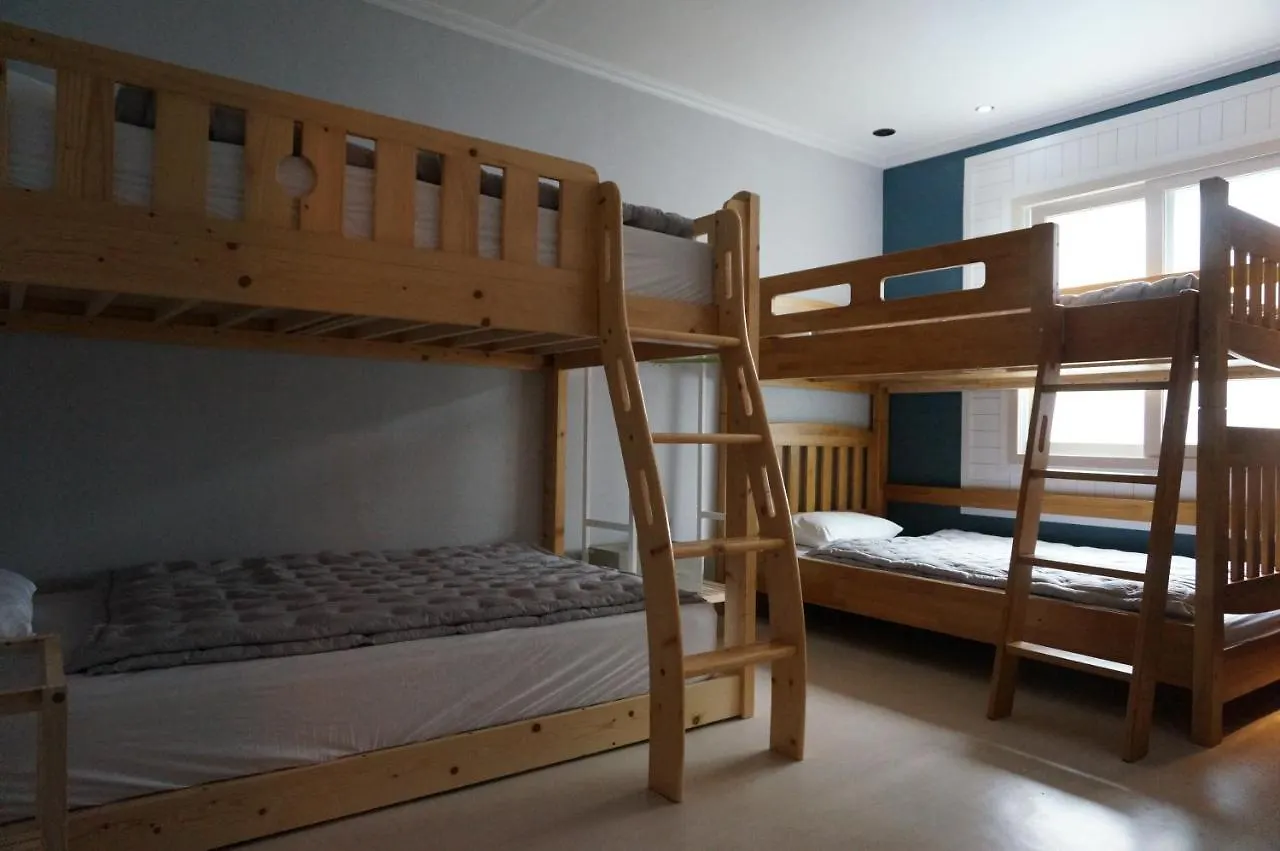 Airport Guesthouse Пусан Южная Корея