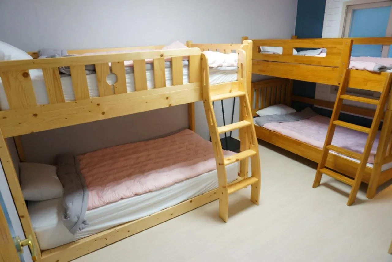 Гостевой дом Airport Guesthouse Пусан