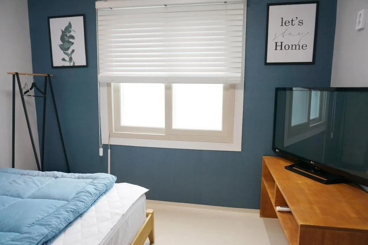 Airport Guesthouse Пусан Гостевой дом